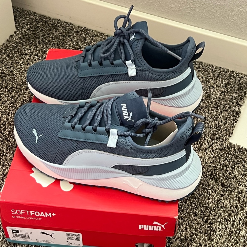 Easy Street Dark Indigo Sneakers